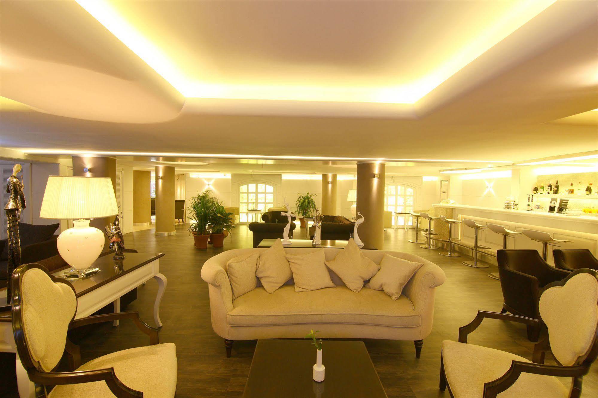 Monaco Hotel Istanbul Exterior foto