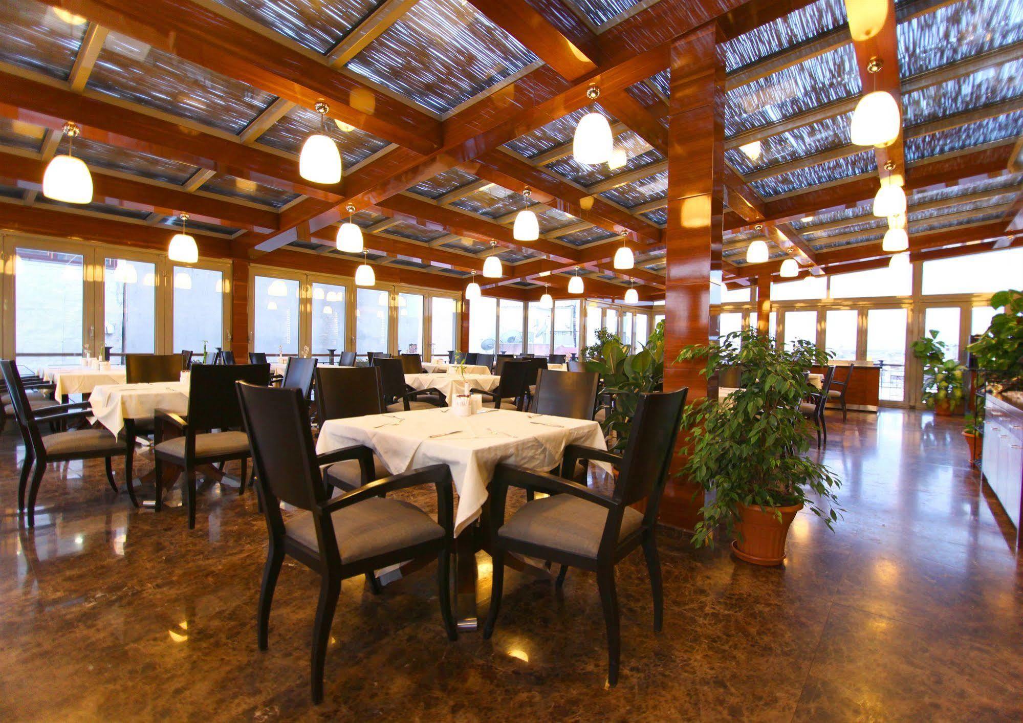 Monaco Hotel Istanbul Exterior foto